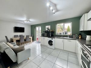 Photo 17- click for photo gallery